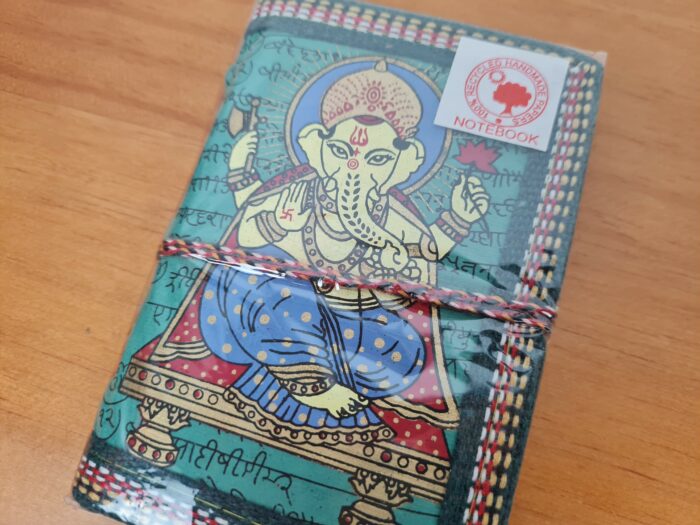 Caderno artesanal indiano estampa de Ganesha 13x8cm verde