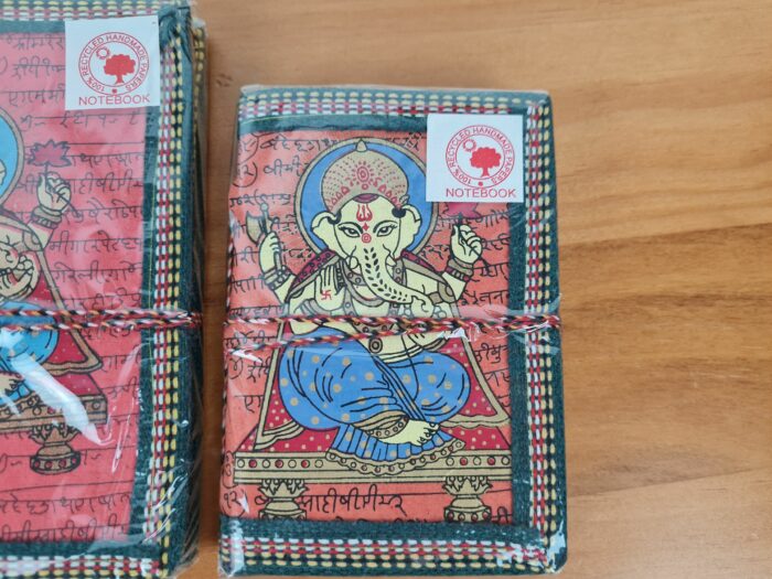Kit com 4 cadernos indianos artesanais estampa de Ganesha laranja coral