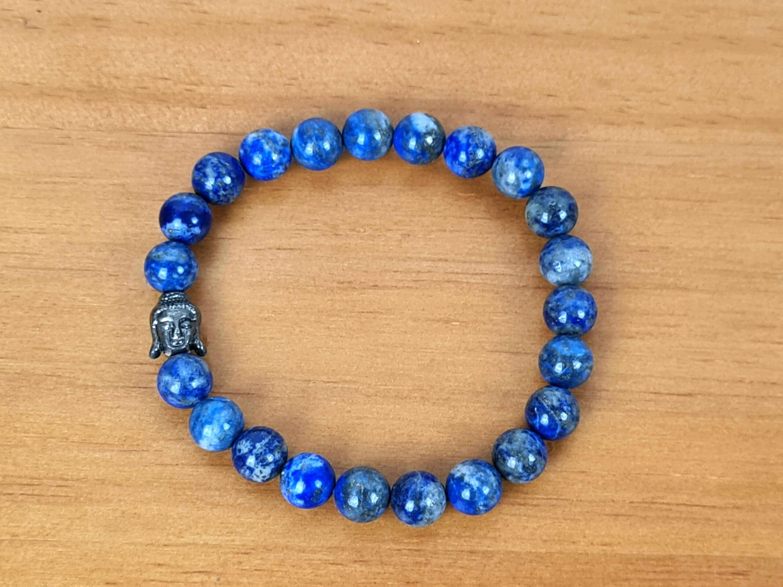 Pulseira indiana pedras naturais lápis lazuli e berloque de Buda