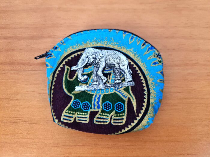 Bolsinha moedeira estampa de elefante azul claro