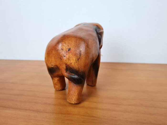 Elefante decorativo médio de madeira clássico 11cm