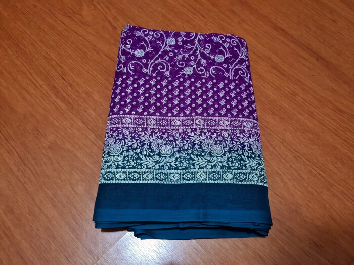 Sari indiano com estampa de arabescos Tie Dye fucsia e verde