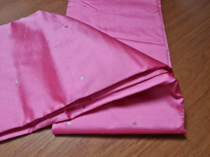 Sari indiano algodão com viscose liso rosa com barra de Jacquard dourado