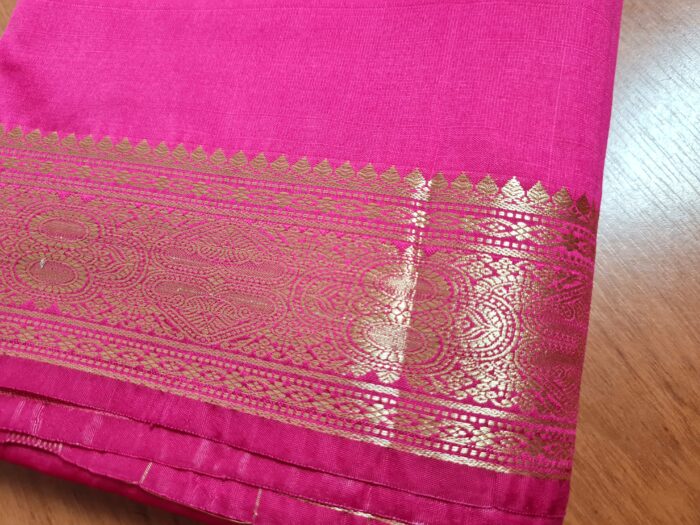 Sari indiano algodão com viscose liso pink com barra de Jacquard dourado