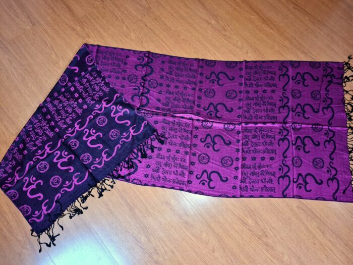 Echarpe indiana algodão com viscose estampa de OM e mantras rosa cereja