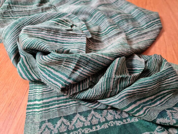 Pashimina indiana estampa de elefantes verde e bege