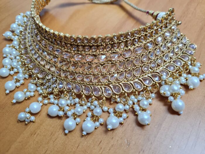 Conjunto completo de semi joia clássica indiana Gold