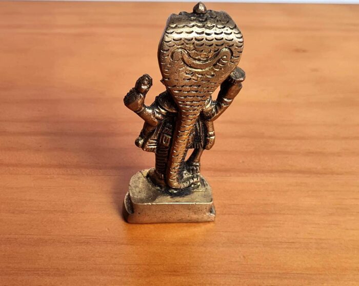 Estátua de Vishnu em metal brass com 10cm