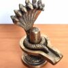 Shiva Lingam com cobra de 5 cabeças objeto de adoração ao Senhor Shiva
