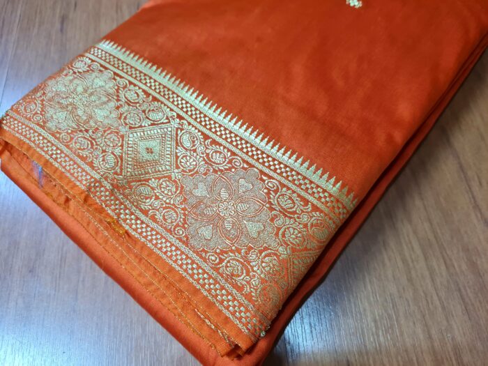 Sari indiano algodão com viscose liso laranja com barra de Jacquard dourado