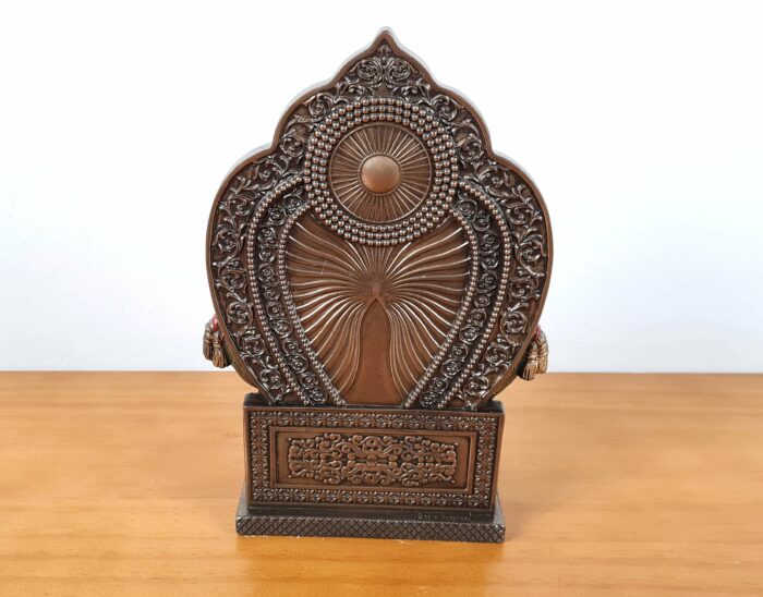 Estátua de Lord Kubera da Veronese Design guardião das riquezas 18cm