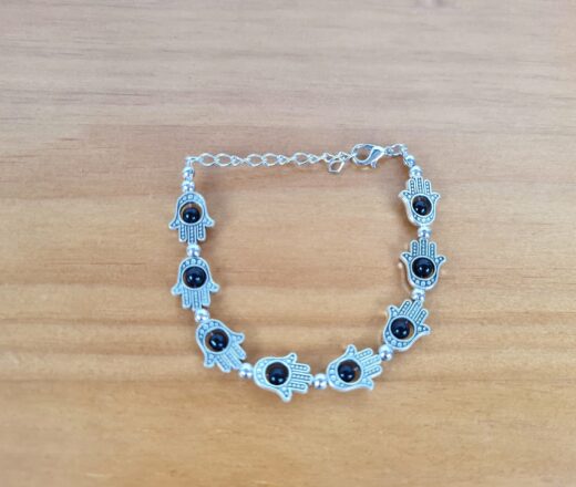 Pulseira de prata alemã de Hamsá com berloques pretos