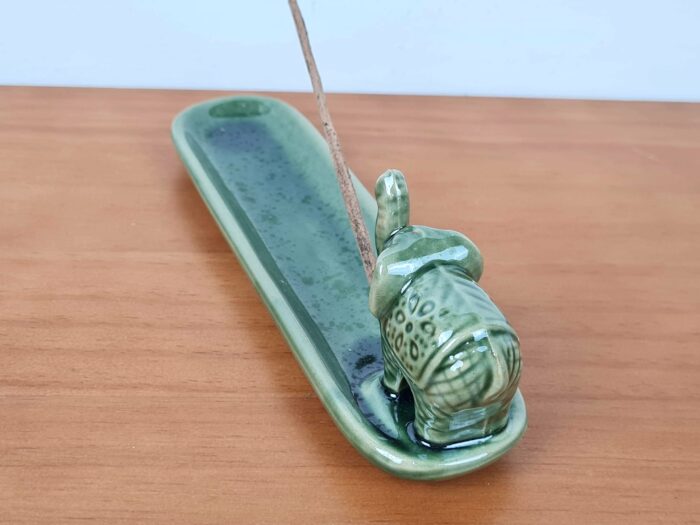 Incensário cabeça de elefante régua em porcelana verde