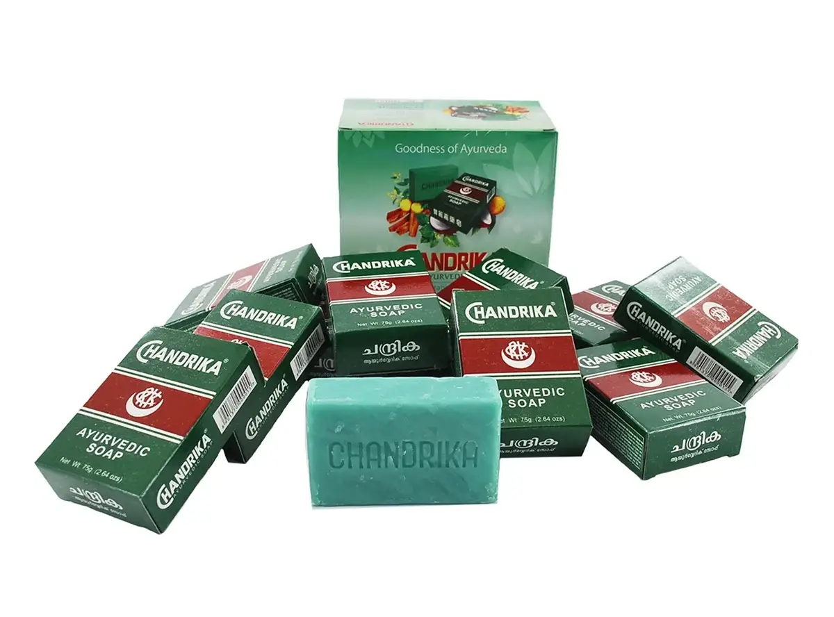 Caixa com 10 sabonetes Ayurvédicos Chandrika 75gr