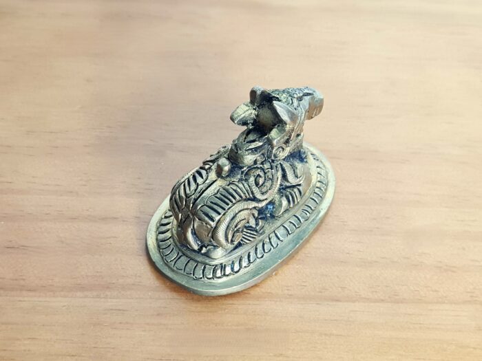 Estátua de Nandi touro sagrado (vahana) e fiel companheiro do Deus Shiva