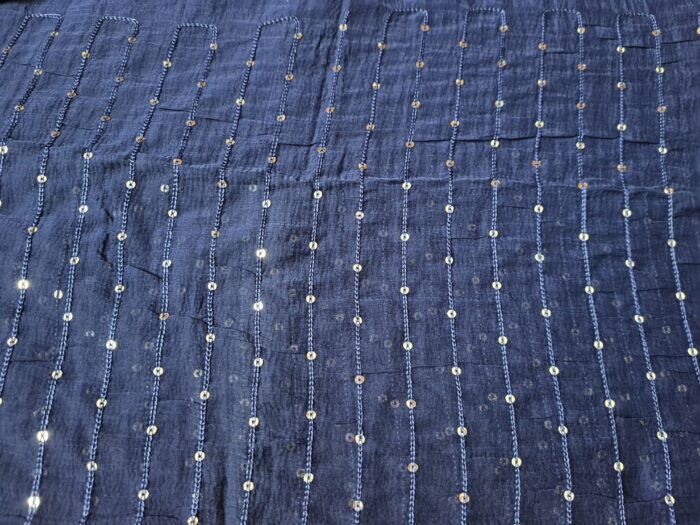 Dupatta azul marinho com fios bordados de lantejoulas