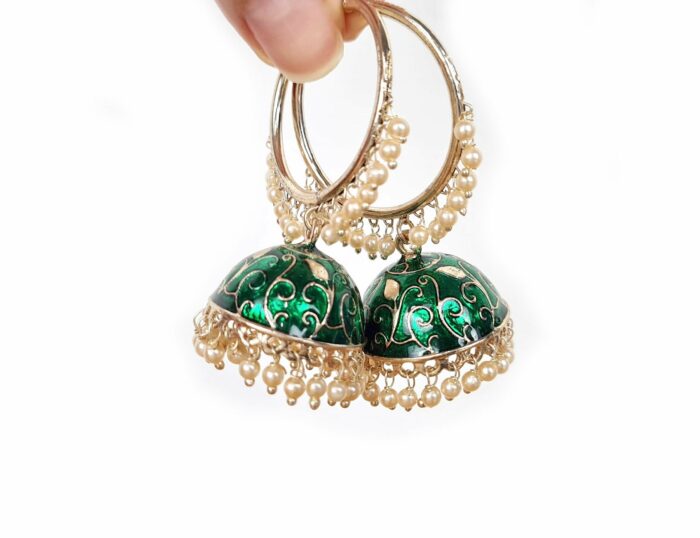 Brinco indiano Meenakari Jhumka sino verde com pérolas