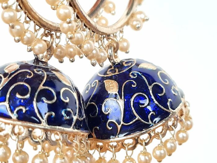 Brinco indiano Meenakari Jhumka azul royal com pérolas
