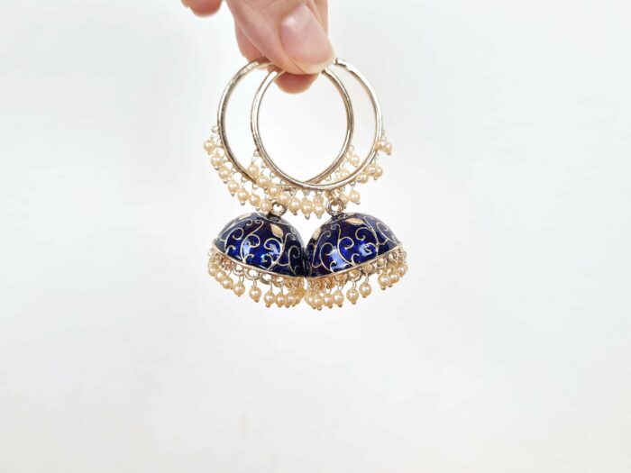 Brinco indiano Meenakari Jhumka azul royal com pérolas