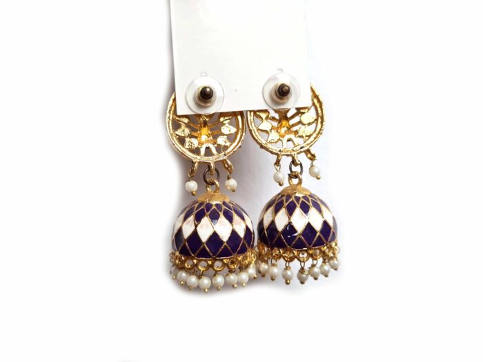 Brinco indiano Meenakari Jhumka marinho e creme design pavão