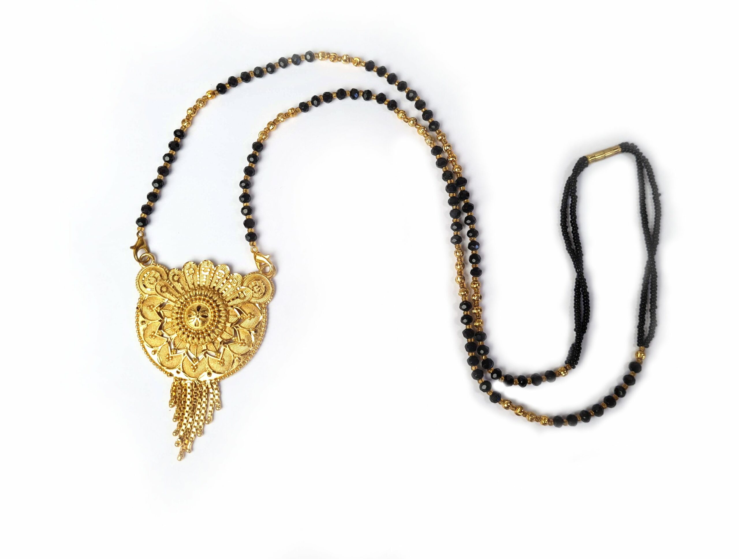 Mangal Sutra colar sagrado dourado com contas pretas 42cm