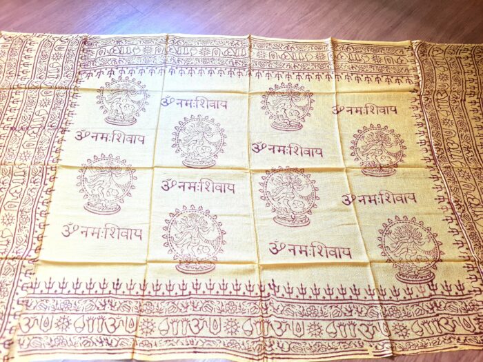 Chadar indiano (manto de oração) de Shiva Nataraja amarelo