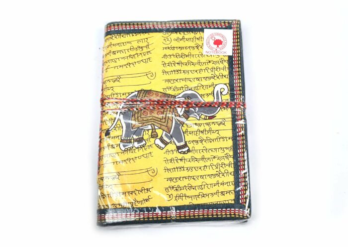 Caderno indiano artesanal estampa de elefante 18x13cm amarelo