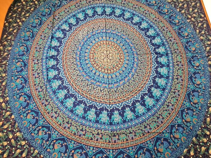Panô indiano de algodão estampa de mandala verde e azul 2,40m