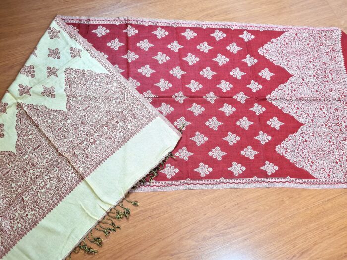 Echarpe indiana algodão viscose dupla face com arabescos creme e terracota