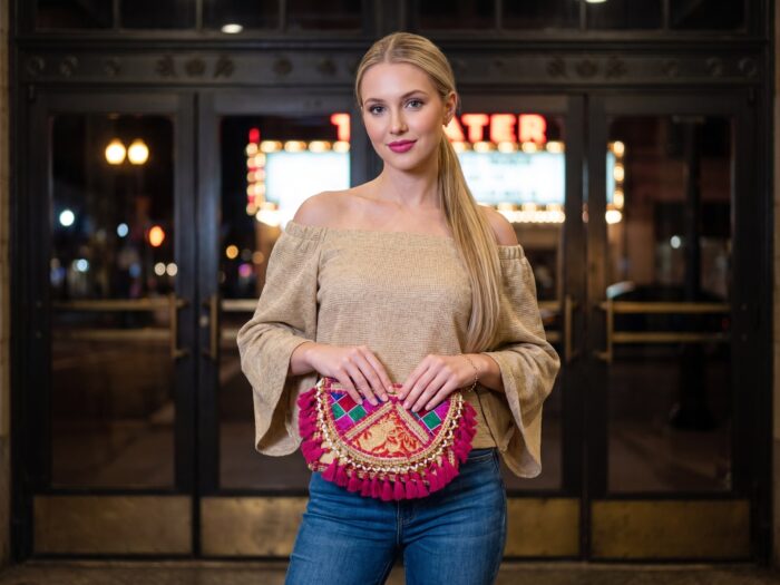 Bolsa indiana Banjara 100% bordada a mão rosa e coloridos II