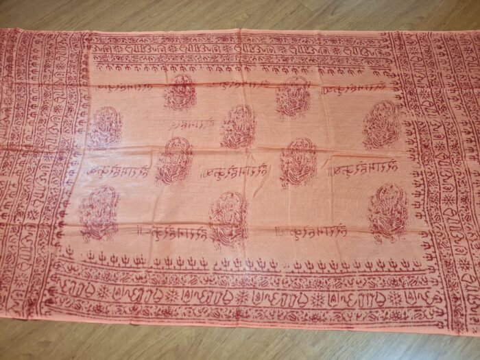 Chadar indiano (manto de oração) de Ganesha e mantras laranja