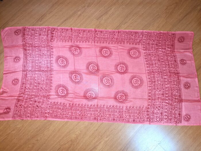 Chadar indiano (manto de oração) de OM (aum) rosa coral