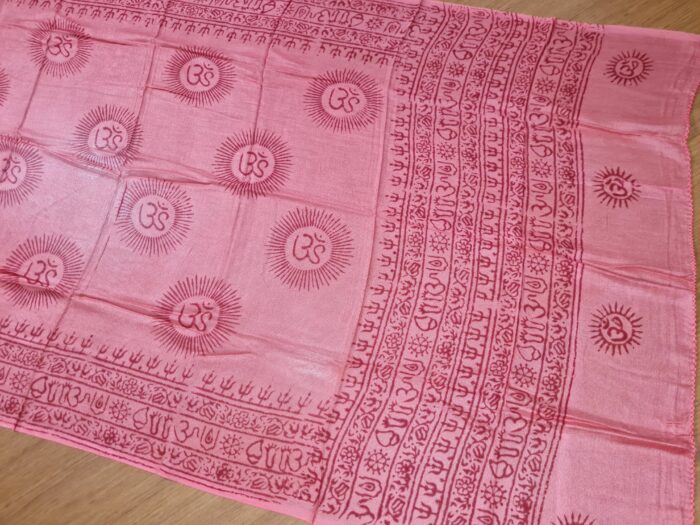 Chadar indiano (manto de oração) de OM (aum) rosa coral