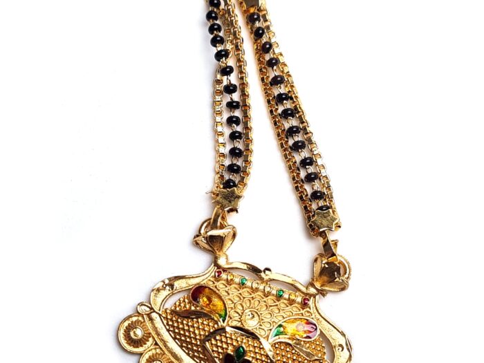 Mangalsutra colar sagrado dourado duplas correntes e contas pretas