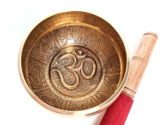 Tigela tibetana com 7 ligas dourada símbolo OM 12cm