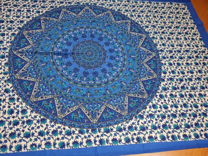 Panô indiano de algodão estampa de mandala e elefantes azul e creme 2,10m