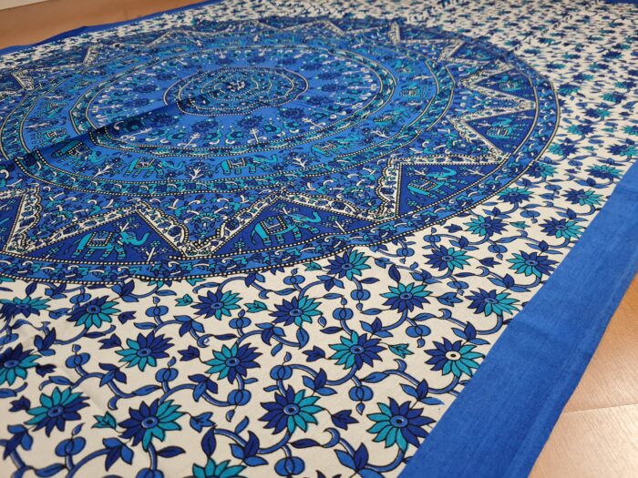 Panô indiano de algodão estampa de mandala e elefantes azul e creme 2,10m
