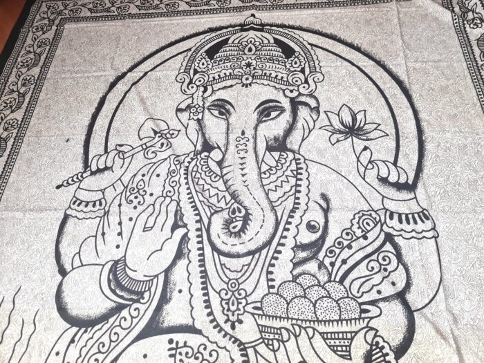 Colcha indiana ou painel de algodão de Ganesha creme e preto 2,40m