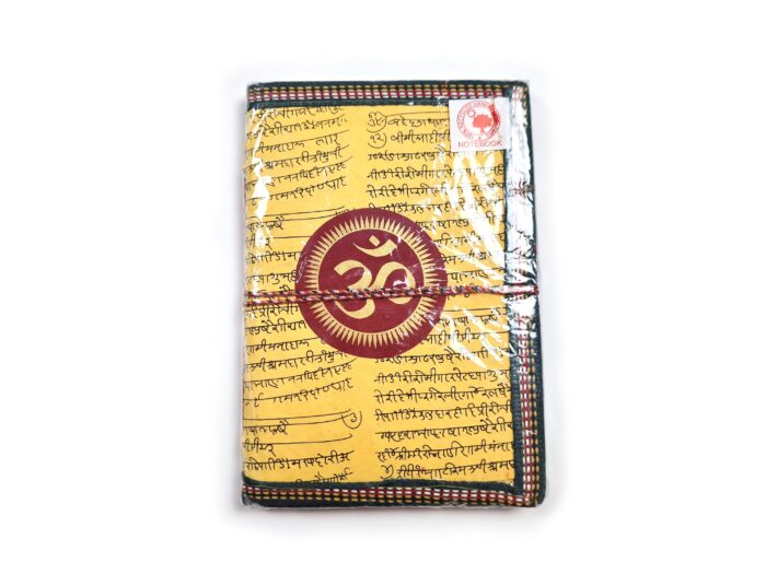 Caderno indiano artesanal estampa de OM 18x13cm amarelo