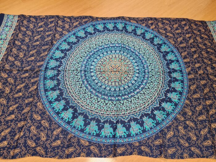Canga indiana de viscose estampa de mandala marinho e azul