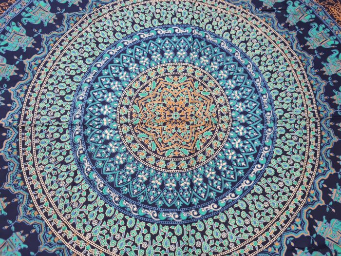 Canga indiana de viscose estampa de mandala marinho e azul