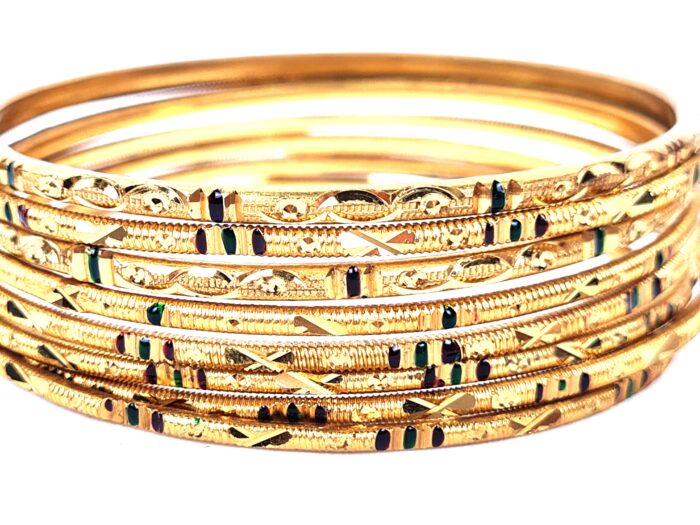 Conjunto de 8 pulseiras indianas douradas finas Rajastani Royale