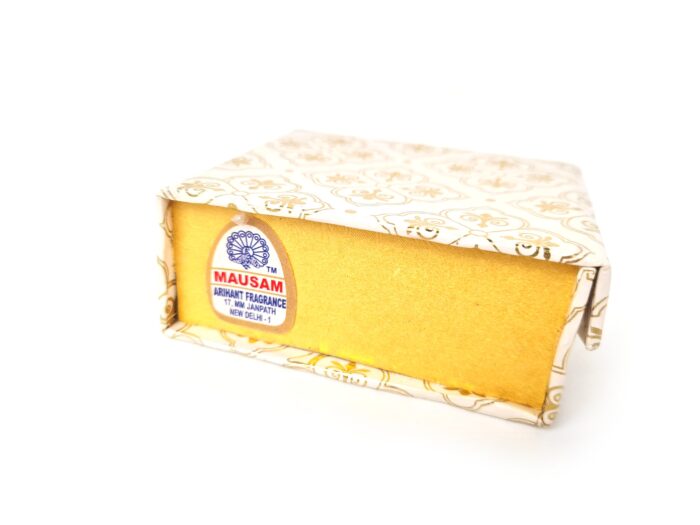 Perfume indiano natural e artesanal da Jain Perfumers aroma Mausam