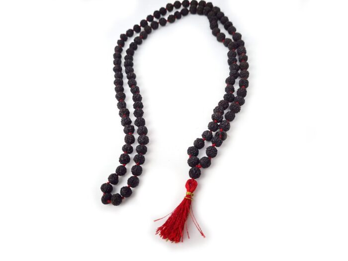 Japamala raro de Black Rudrakshas 108 contas com sementes de 7mm