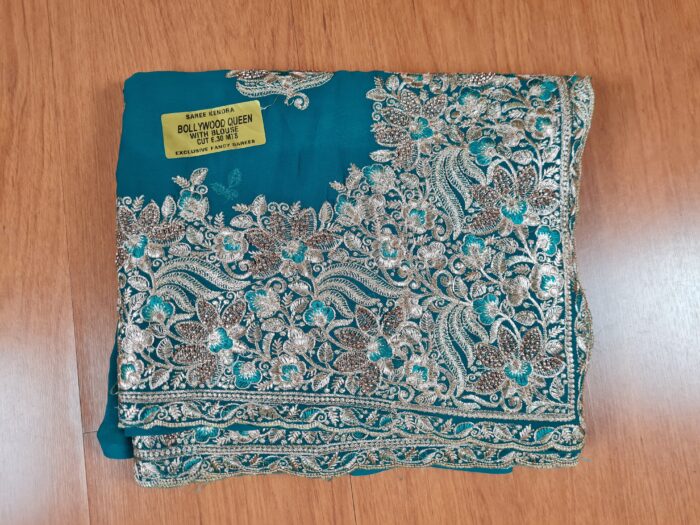 saree indiano de festa e casamento, luxuoso cor verde e dourado com bordados e pedrinhas