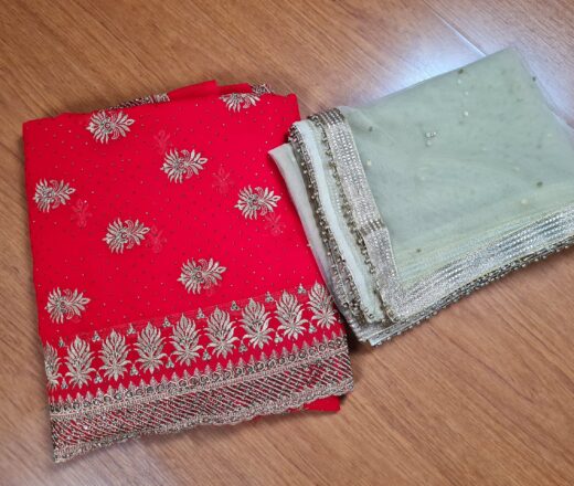 Sari indiano de seda com bordados e pedras vermelho com dupatta inclusa