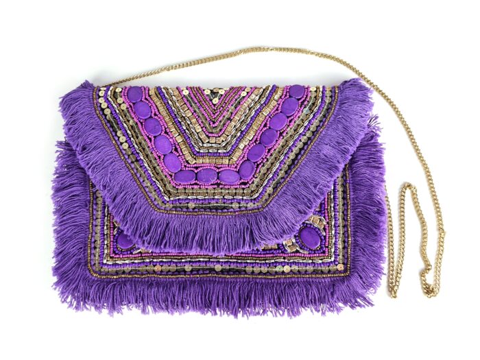 Bolsa indiana estilo boho chic de pedras, bordados e tassel, com corrente opcional