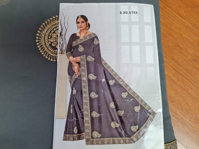 Sari indiano de seda floral barra Jacquard de paisleys cinza e dourado
