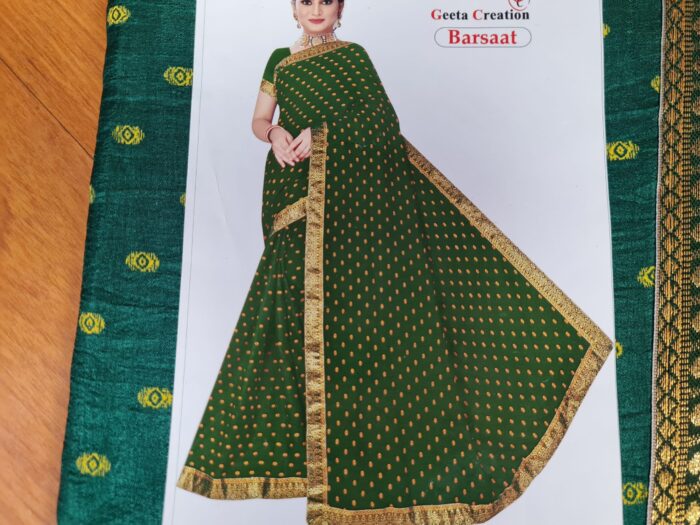 Sari indiano de seda verde médio com fita de jacquard dourada