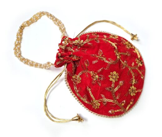 Bolsa indiana de festa de tecido vermelho bordado e alça de pérolas
